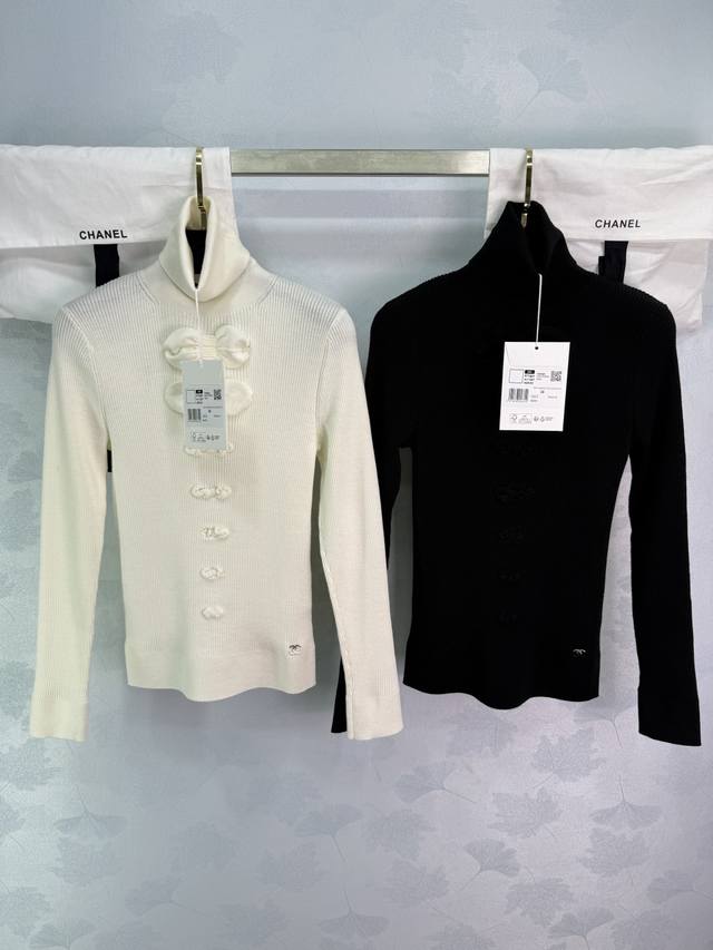 Ch*25K系列蝴蝶结针织衫，高领设计精致蝴蝶结，优雅又甜美。浮雕提花工艺，柔软针织面料，秋冬穿超舒服2色3码Sml