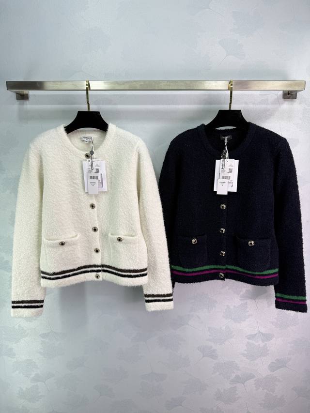 Ch*25N滑雪系列羊绒开衫 柔软羊绒材质 保暖又舒适 秋冬穿超合适2色3码Sml