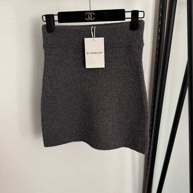款号20257347 Givench*新款 Logo刺绣包臀针织短半裙，灰色，粉色，Sml， M码：腰围62弹力，长43；重量：0.255Kg