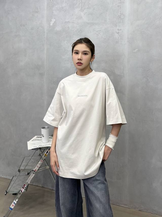 巴黎 ｜ 新款短袖T，成衣洗水加反光印花标，男女同款，尺码Sml