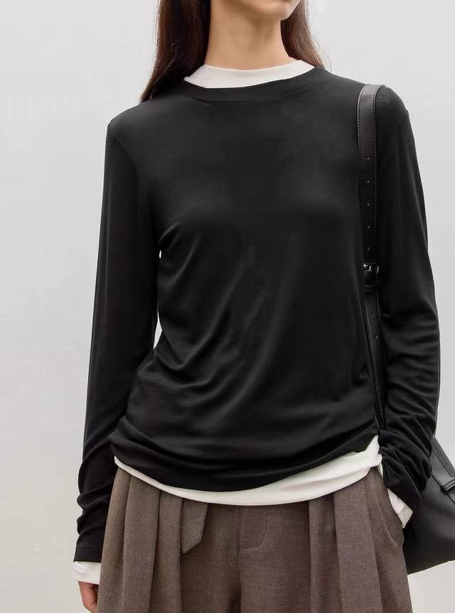 The Row 2025早秋新款打底衫。超级显瘦神器！极简叠搭单品！进口莱赛羊毛混纺面料。五色三码 Sml