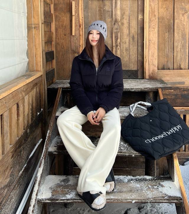 原版Lp 2025秋冬新款时尚抽绳束腰毛呢羽绒外套，立领H版型自由调节设计 收腰版型上身休闲时髦又帅气 秋冬必备街头风叠搭保暖单品 国标90白鹅试填充，定制五金