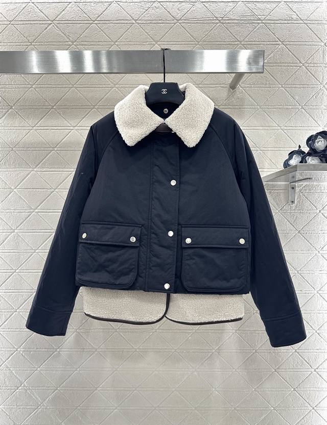 Loew* 25Ac新品上架 泰迪绒两件套棉服外套 定制Yb泰迪羊毛绒防水尼龙材质，质感高级，穿搭有型，正肩翻领棉服外套泰迪绒马甲，两件套可拆分搭配，外套填充羽