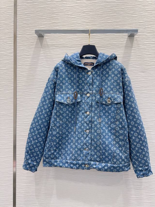 Louis Vuitto* 2025Fw新款 印花面料 经典又有型 各种都能完美驾驭～高级成衣做法，细节美到爆！精美又日常，轻松驾驭！质感棒棒哒！减龄 时尚 休