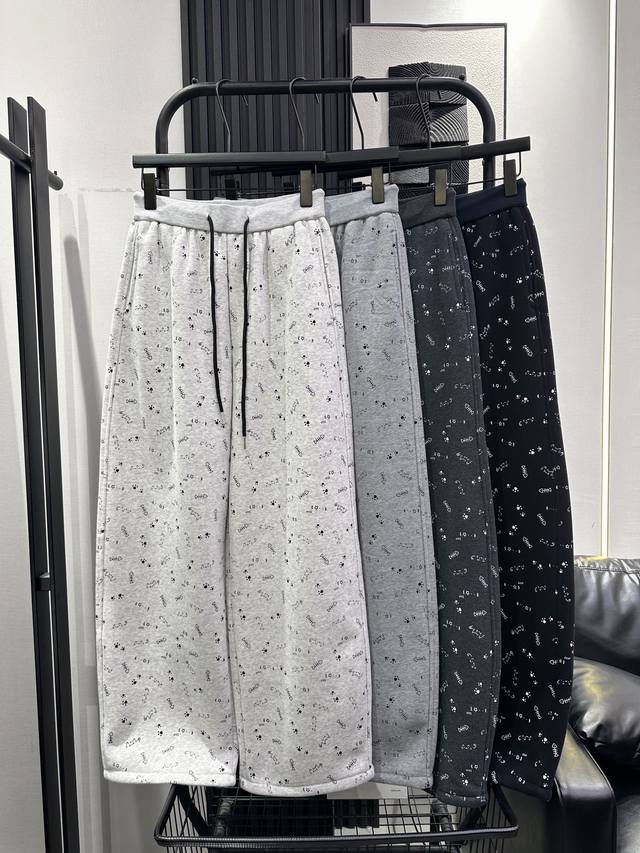 Qoy-爆款延续 鱼骨头印花加绒束脚卫裤 版型洋气上身满满慵懒感 休闲百搭 时尚减龄必备单品 四色 Smlxl