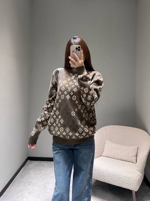 Louis Vit**On 2025Fw秋冬新品系列 字母提花毛衣Monogram绵羊毛面料，面料质感细腻，老花图案奢华大气，暗纹提花工艺秒杀普版货ＳＭＬ