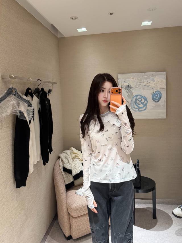 Chan*L 25N滑雪系列 手绘滑雪印花蝴蝶结打底衫丨独家Yb开发！高版出品！原版定制铜氨丝软薄贴肤面料，把阿尔卑斯雪场的滑雪小人、小鹿、雪花都做成了手绘图案