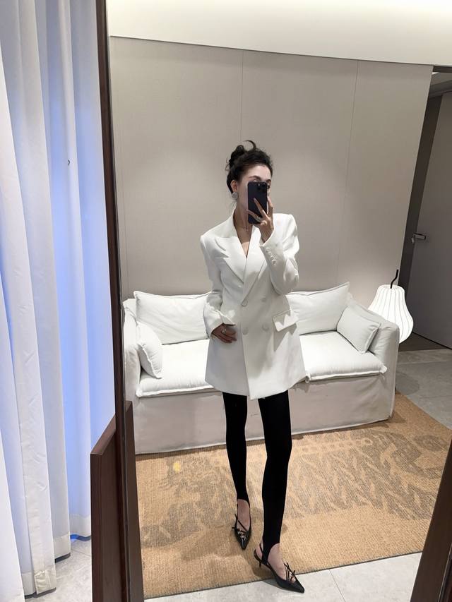 秋冬新款 吸烟装新演绎翅膀领两色西服 Smlxl