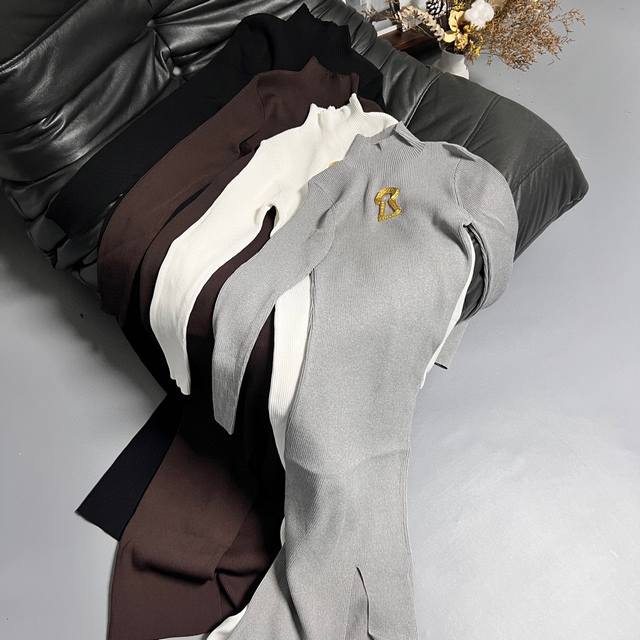 夏帕瑞丽爆款系列 连衣裙实拍中高领设计，高弹面料修身版型，单穿是气质美女，配大衣是冬日氛围美人 4色带起来Sml