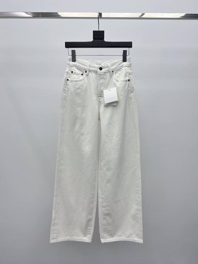 The Ro*薄绒直筒牛仔裤 经典Eglitta系列女士直筒牛仔裤，选用水洗棉质牛仔面料制作，内里薄绒设计超保暖，高腰直筒版型修饰腿型，完美剪裁显瘦遮肉一流 S