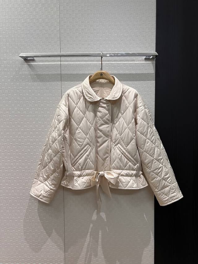 新款 娃娃翻领菱格纹棉衣外套 腰围系带收腰装饰宽松短款 休闲减龄 轻薄百搭 黑色杏色 Sml