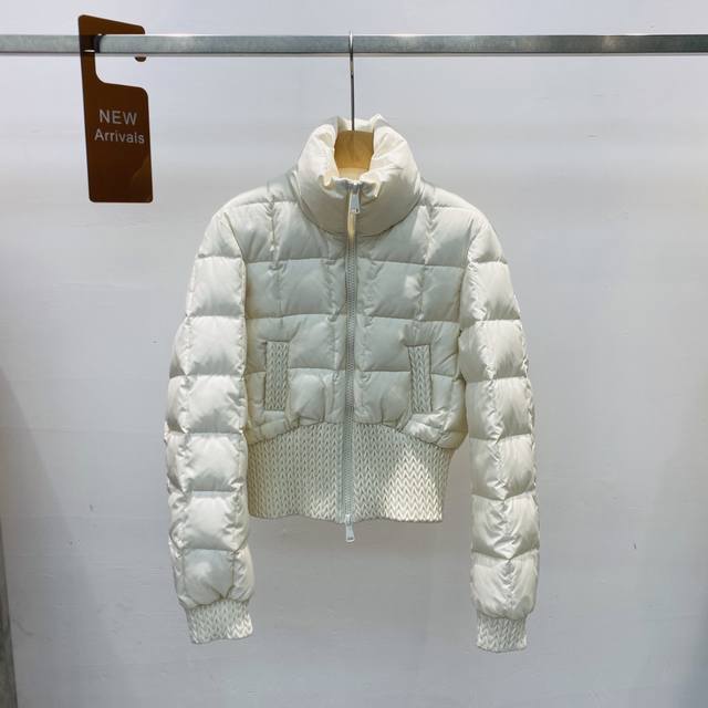 新款复古菱格绗缝立领拉链保暖羽绒服外套Sml