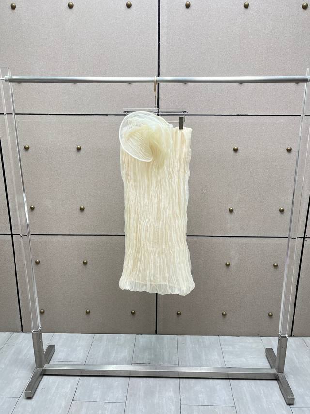 压褶纽花半裙！Sml