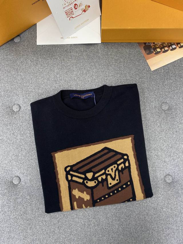 嵌花棉质短袖圆领衫 新出的黑色真的高级又实穿，随性雅痞绅士型格 高级时装与街头时尚的融合在“我的世界里”重塑自己 ！ 还原Zp，采用4股60支加捻精梳长绒棉，很