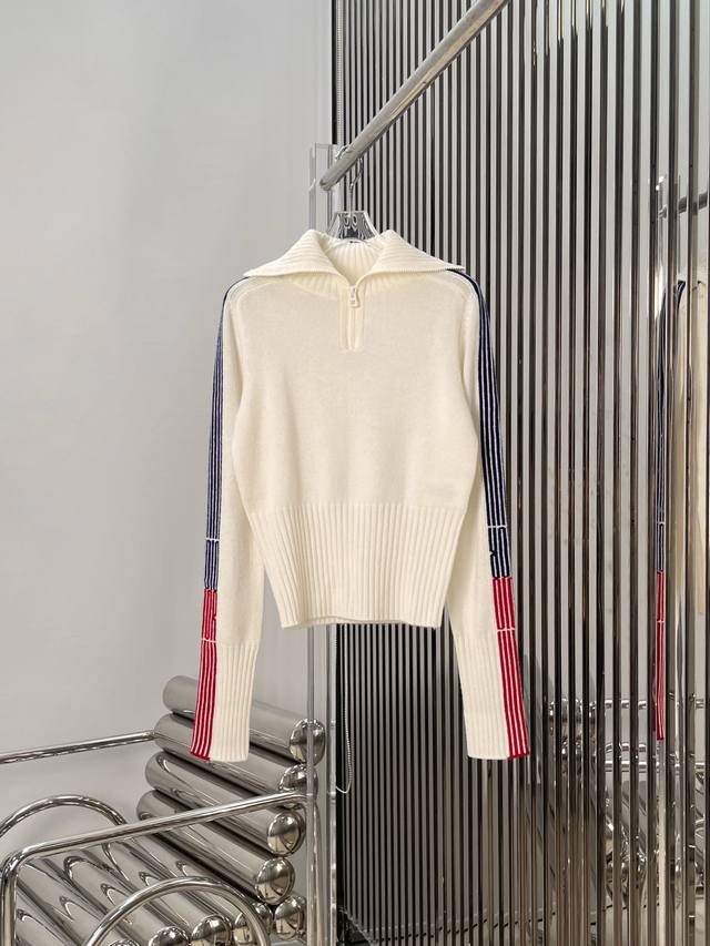 实拍图！最新D 25New 条纹针织翻领上衣。尺码：Sml 。