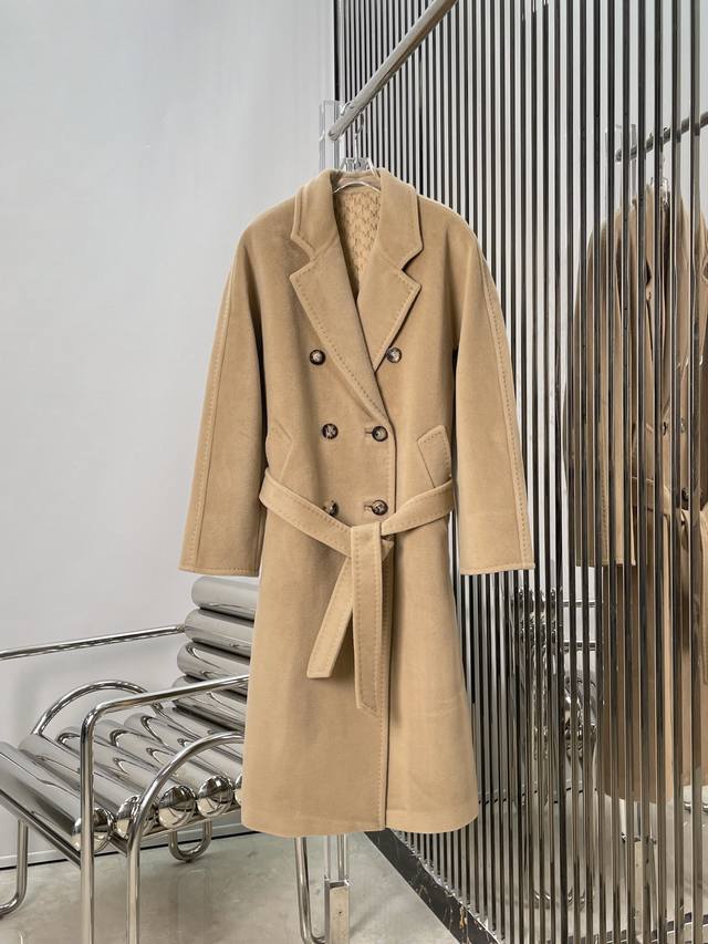 实拍图！最新Max 25New 经典101801羊毛+羊绒大衣。尺码：Sml 。