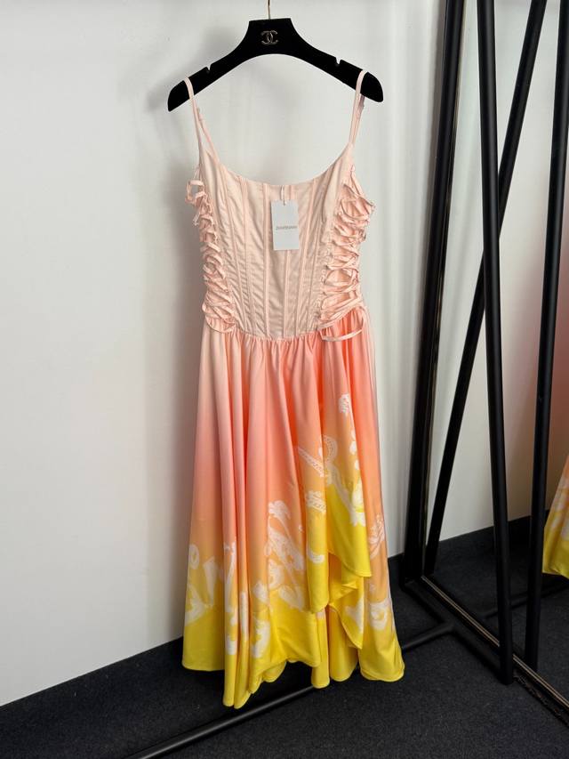 款号20257652 Zimmermann*新款 不规则荷叶摆 渐变色印花收腰吊带连衣裙，粉色，紫色，S-Xl， S码：胸围82，腰围74，长126；重量：0.