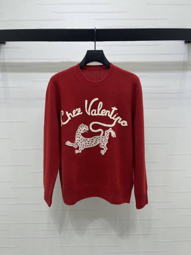 上新原单高端品质 Valentin*2025秋冬最新系列！同步圆领钩花套头毛衣！定制羊毛纱线织造 质感高级 舒适柔软 圆领长袖毛衣剪裁 密实针织御寒防风 领口袖