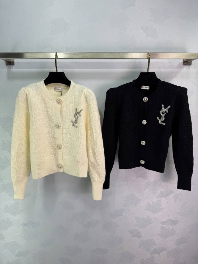 Ys*25秋冬新款针织开衫，经典纹理，柔软又保暖，秋冬穿超合适2色3码Sml T226B