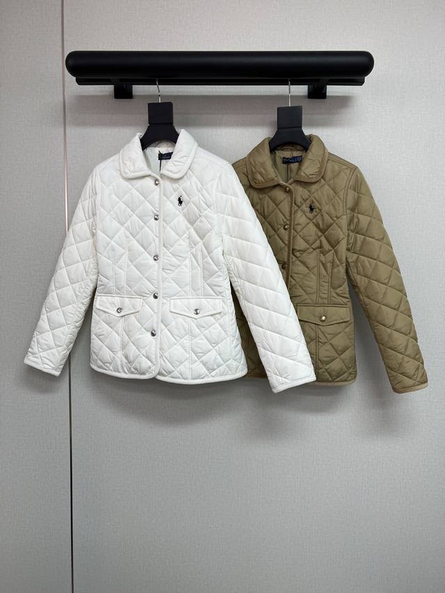 高品质Rl拉夫2025秋冬系列 在经典棉服上设计收腰效果 绗缝格纹夹棉外套 想要又轻薄又显瘦一定要入它 立体版型真的太显瘦了 日常通勤 运动打卡都是可以穿的外套