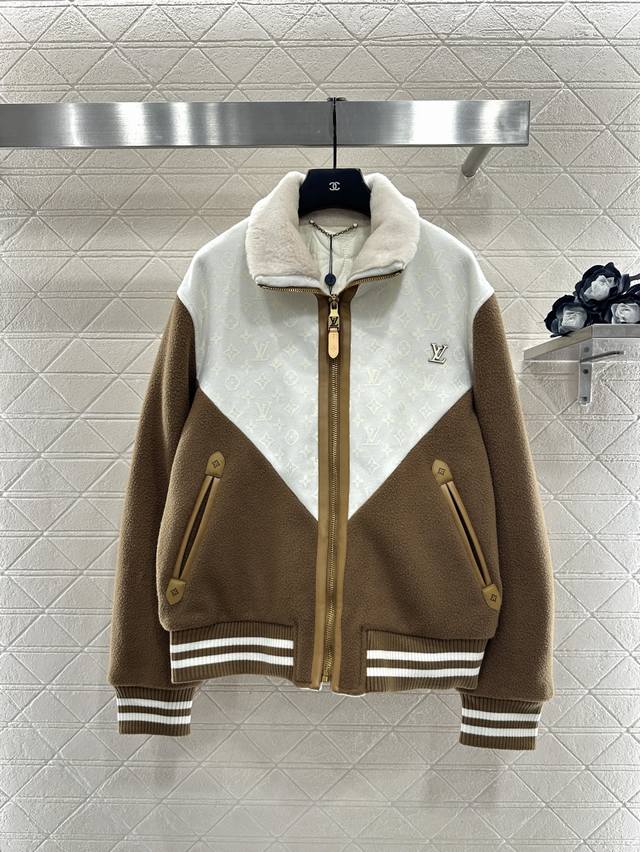 Louis Vuitto*2025新品上架 印花撞色羽绒棉服外套 25滑雪系列#定制Yb泰迪羊毛绒材质，质感高级，穿搭有型，落肩棉服外套裁剪，内里四叶草提花衔棉