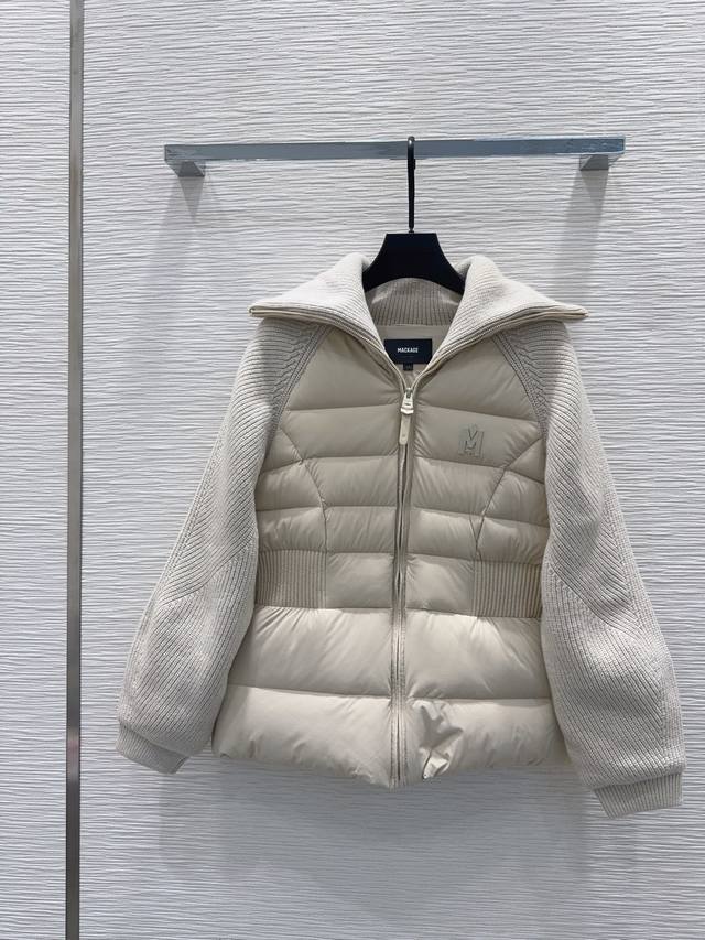 Mackag*E 2025Fw新款羊毛羊绒 羽绒填充 整体保暖效果拉满，常规款羽绒服 休闲时尚，经典Logo完美点缀Sml S衣长62 胸围97 袖长72 下摆