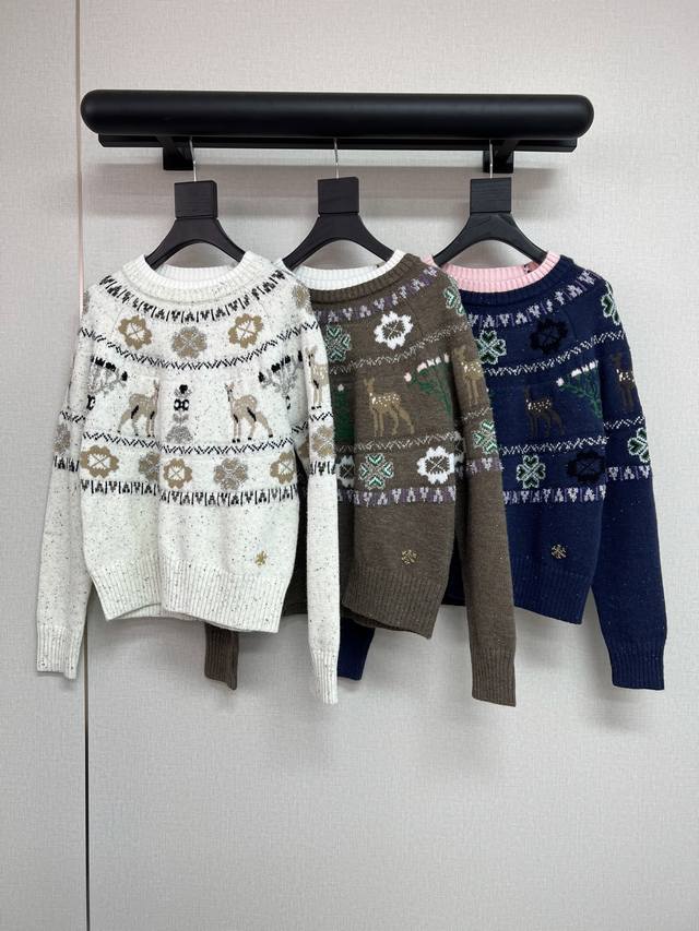 高品质小香*2025冬季滑雪系列 太美啦 期待已久的Coco Neige系列 马上就要圣诞节啦 驯鹿 雪花圣诞气息扑面而来～ 立体亮丝针织 比较厚实的款式 撞色