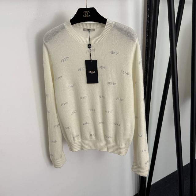 款号20257838 Fend*新款 烫钻Logo字母套头长袖羊毛羊绒针织衫，米白色，粉色，黄色，浅蓝色，S-Xl， M码：肩宽39，胸围98，袖长63，长59
