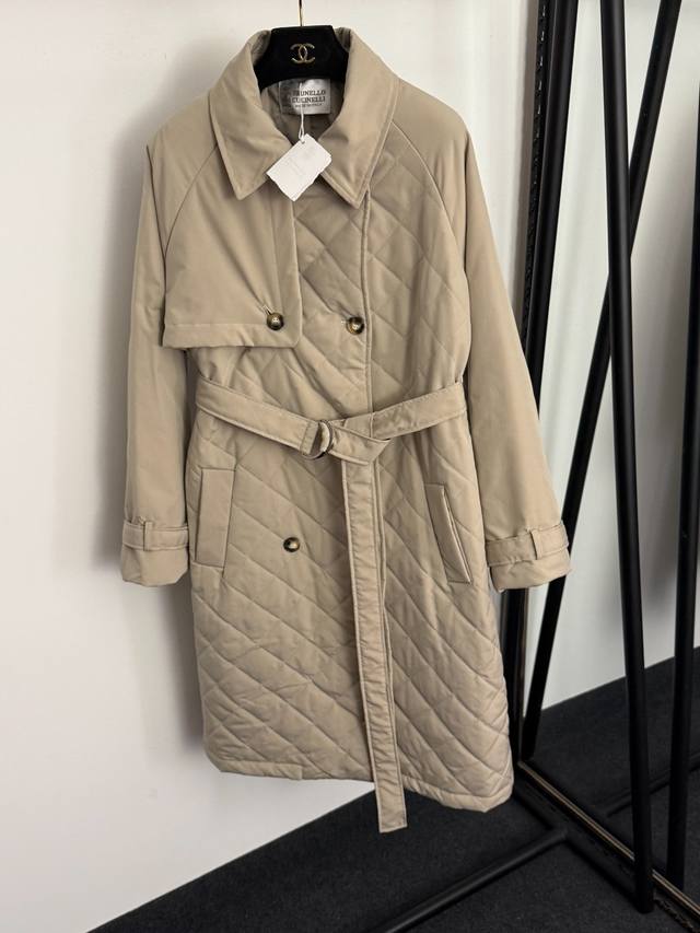 款号20257690 Brunrllo Cucinell*Bc新款 菱格子长袖收腰修身棉服中长款风衣外套，配腰带，卡其色，Sml， M码：胸围112，袖长72，