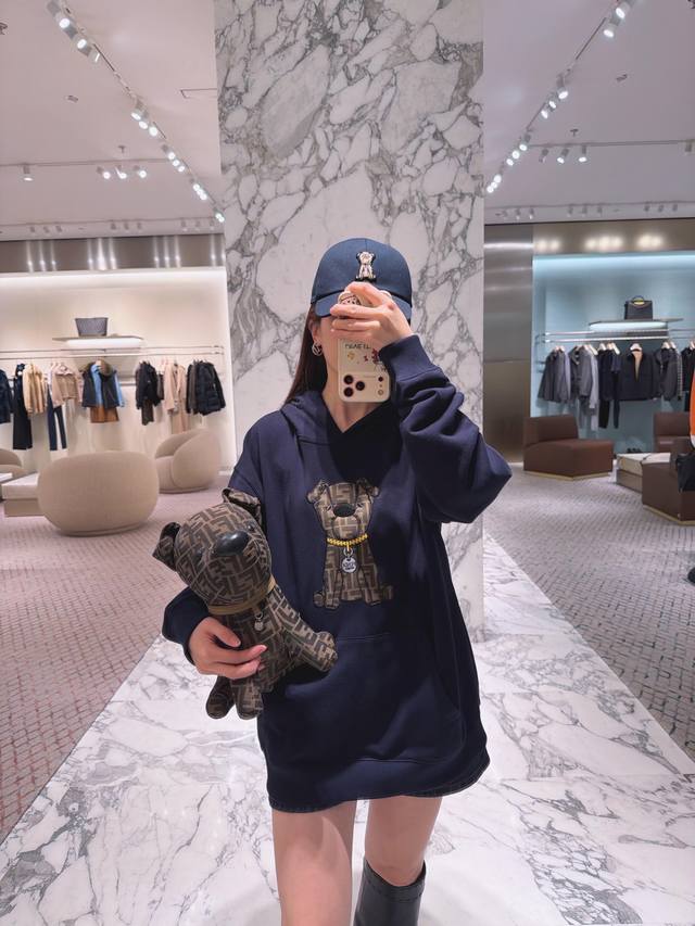 Fend* 26Ss早春新款 棕纹小狗Ff提花连帽卫衣丨独家Yb开发！高版出品！重磅棉混纺面料，落肩Oversize版型藏肉又随性，连帽+袋鼠兜是日常松弛感的标