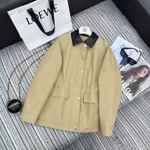 强烈推荐 25年早秋系列 Loe*新款拼皮翻领风衣外套 腰间抽绳设计 字母皮牌点缀 Sml