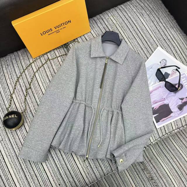 强烈推荐 25年早秋冬系列 Lou*新款翻领花苞款拉链外套搭配松紧腰休闲直筒裤套装 空气层面料 腰间抽绳设计 两色Sml