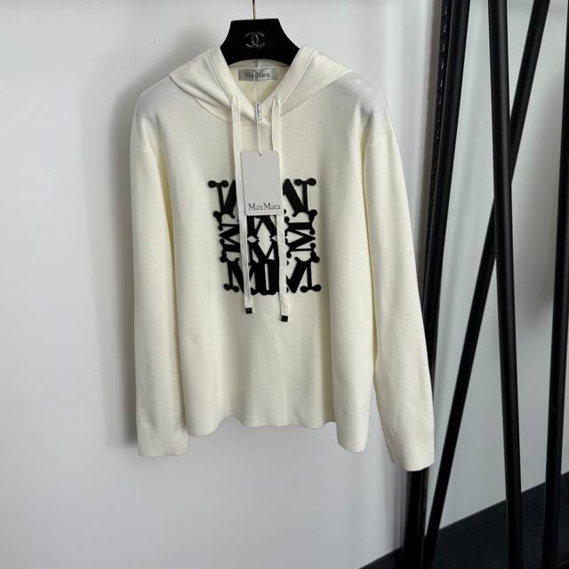 款号20257671 Maxmar*新款 植绒Ｍ字母长袖连帽羊毛针织衫卫衣，白色，卡其色，Sml， M码：肩宽45，胸围108，袖长58，长62；重量：0.58