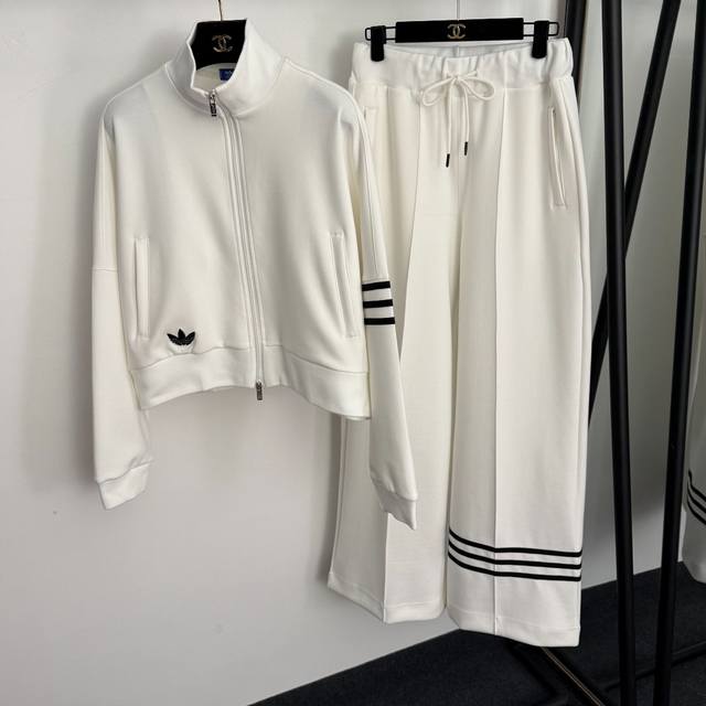 款号20257651 Adidas*新款套装，三叶草刺绣三条杠长袖拉链外套+松紧腰休闲阔腿长裤，白色，红色，深蓝色，白色，粉色，天蓝色，藏蓝色，绿色，杏色，卡其