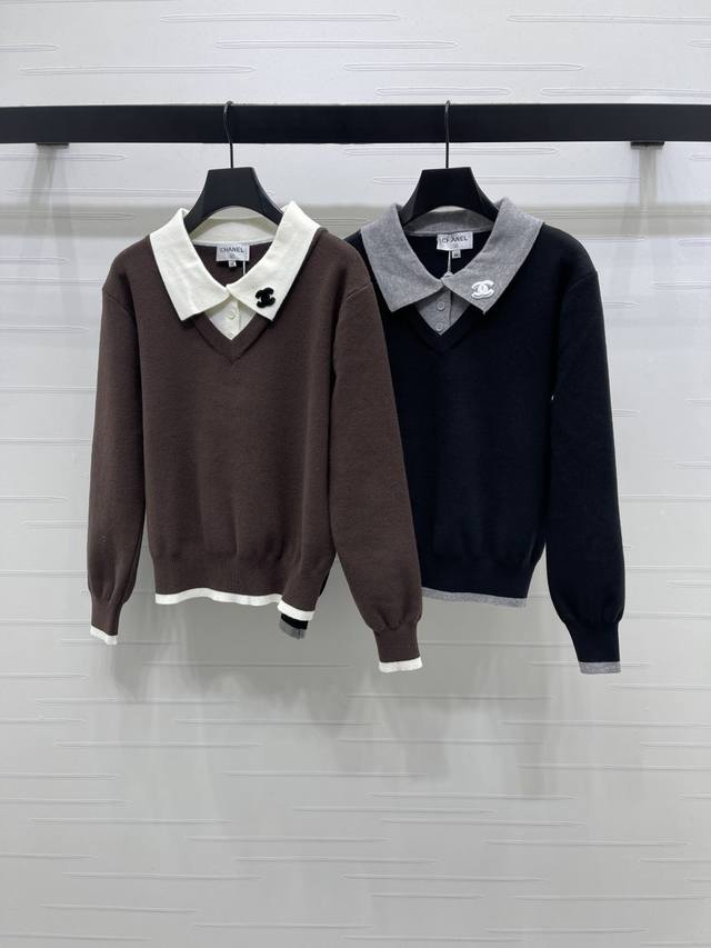 上新原单高端品质 Chane* 2025秋冬最新系列！撞色翻领假两件针织上衣！定制羊毛纱线织造，亲肤舒适，柔软有质感，翻领针织长袖版型，纽扣半开襟领边处理，露出