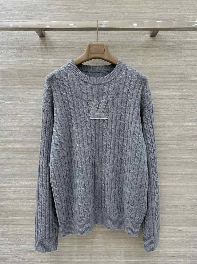 高端原单品质！Lou格蕾系Monogram重工立体贴布刺绣Logo毛衣！绞花工艺贯穿时髦高级感！进口100%羊绒纱线软糯细腻。美式学院风高级经典宽版版型时髦又高