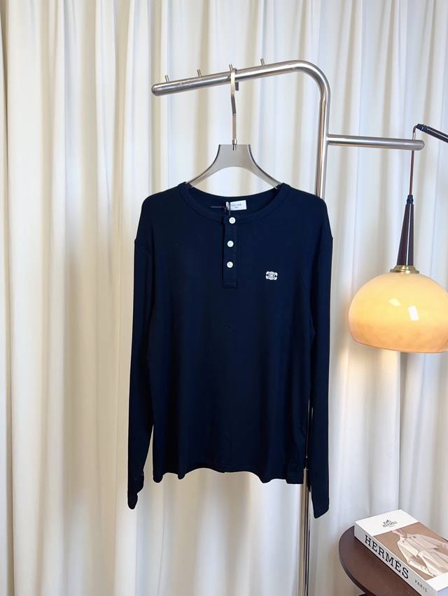 Ce**新款刺绣徽标Logo长袖T-Shirt 定织进口螺纹弹力棉面料 拉伸力好 绵软舒适 亲肤透气 采用刺绣徽标Logo点缀 开扣设计 修饰颈部 精致气质 最