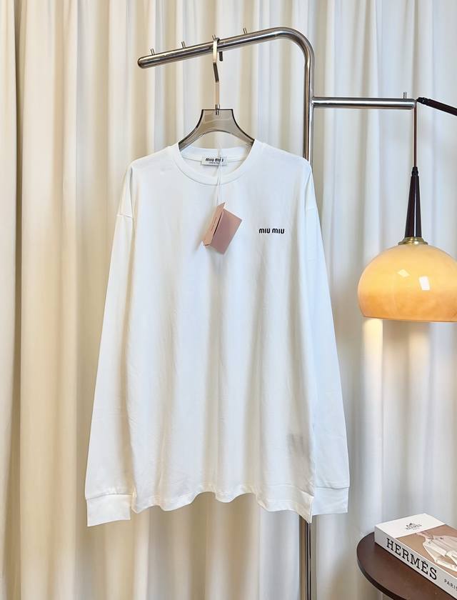M**新款刺绣徽标Logo宽松长袖T-Shirt 定制纯棉面料 质感好 棉柔舒适 宽松设计 采用小徽标Logo点缀 时尚洋气 潮人必备款 最高品质 欢迎对比 白