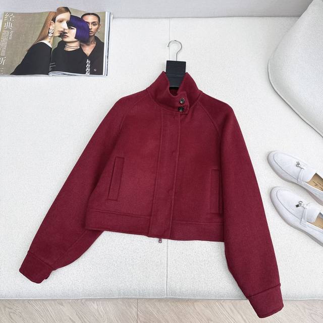 独家款～ Bc 25Ss 秋冬最新款高级极简风双面尼外套叠搭神器 纯手工制作双面尼羊绒羊毛面料 落肩袖设计 优雅知性气质温柔 进口羊毛尼质感挺阔有型 不挑人版型