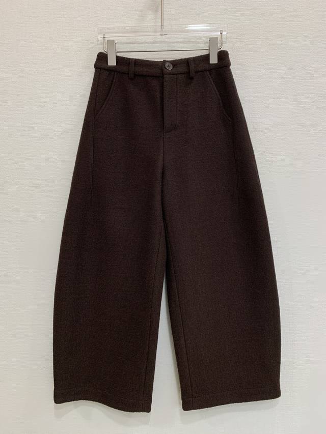 秋冬新款 简约时尚 高腰纯色宽松显瘦羊毛呢休闲裤 码数：S M L 码 M码:腰围70 臀围92 裤长90