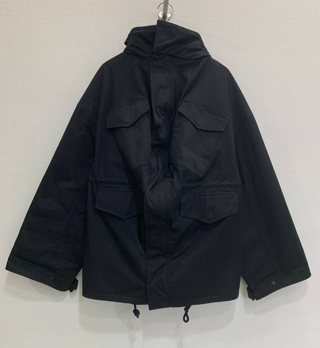 巴黎*家～宽松款 腰间抽绳 可调节大小 纯棉连帽外套 码数：38码 38码:胸围134 衣长72