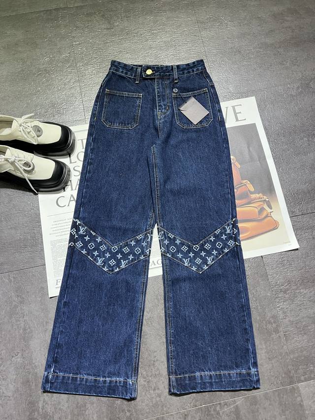 pp Louis Vuitt-*路易威登L喂26早春新款女款 提花牛仔长裤出货，经典版型，复古洗水颜色，上身超好看哦，今日份大货款Sml