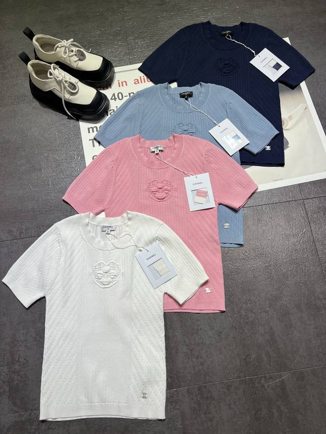 pp Chane*香奈儿女士针织衫26C新款提花修身短袖毛衣出货，柜子同步4色出，全定制细纱，每个颜色都很好看，强烈推荐，四色Sml