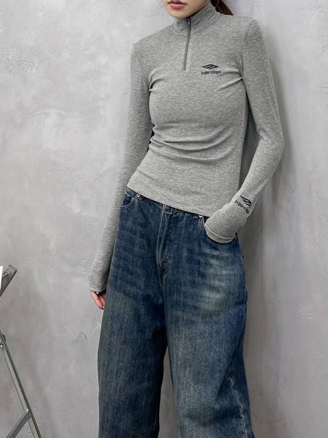 巴黎 ｜ 新款长袖打底，日本进口天丝羊毛混纺保暖面料，全身多处经典刺绣标，休闲时尚，尺码Sml