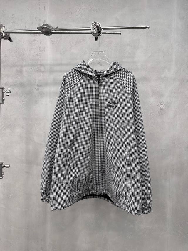 巴黎 ｜ 新款休闲外套，品牌定织棉麻色织格子面料，前后经典刺绣标，双层结构休闲款式，男女同款，尺码Sml