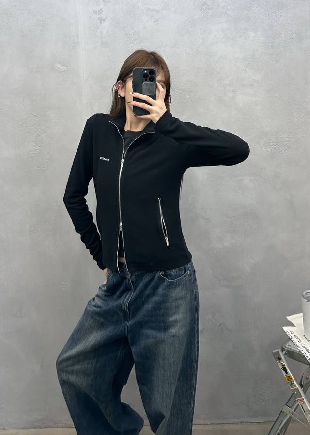 Miu ｜ 新款保暖开衫，经典刺绣标，科技保暖面料，休闲时尚，尺码Sml