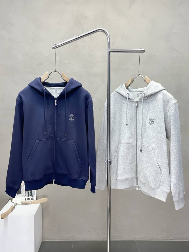 Bc-Brunello Cucineli 布鲁内洛 库奇内利独家专供最新时尚秋冬连帽外套。经典设计感与颜值爆棚的外套，品质更是无法挑剔品控可以直接入手，不容过错