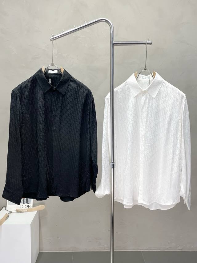 Dior迪奥独家专供新款原单男士休闲春夏衬衫 高端定制 高端版本 时尚百搭爆款进口面料 手感超柔软细腻 穿着亲肤舒适 高端精品 代工厂p精细做工 上身非常赞 男