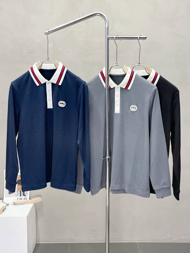 Gucci古驰独家专供最新时尚秋冬长袖 经典设计感与颜值爆棚的外套，品质更是无法挑剔品控可以直接入手，不容过错的高端臻品！通过细节图片便可感受到它强悍的气场，聚