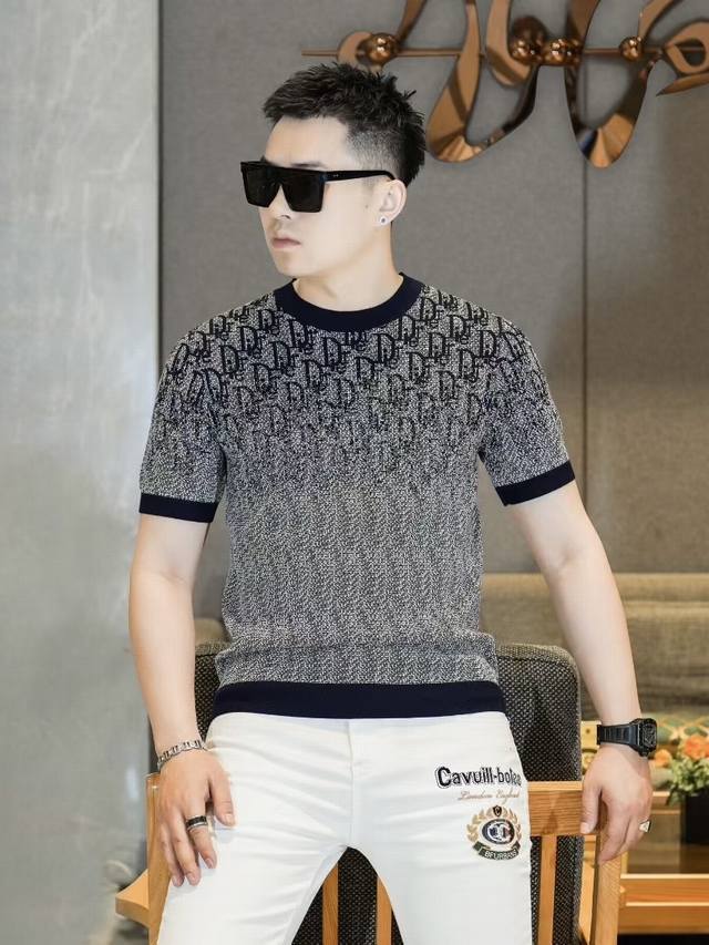 Dio*迪*奥 2025Fw秋冬新品 男士时尚休闲进口桑蚕丝短袖针织衫，时髦感与时俱来,时刻以别样的姿态引人注目.客供piquet针织面料,工艺针织绗缝设计让手